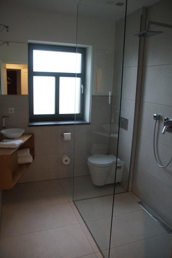 Hotel Dorfmuehle لِهربيرغ الغرفة الصورة